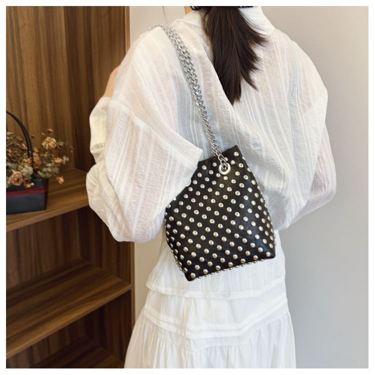 Sequin Embroidered Bucket Bag / Strap Faux Leaf Studded Chain