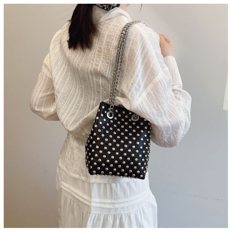 Sequin Embroidered Bucket Bag / Strap Faux Leaf Studded Chain