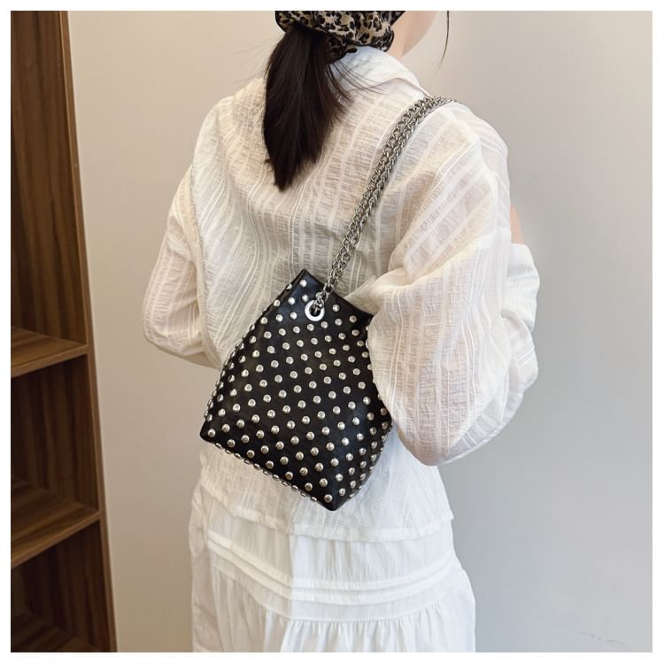 Sequin Embroidered Bucket Bag / Strap Faux Leaf Studded Chain