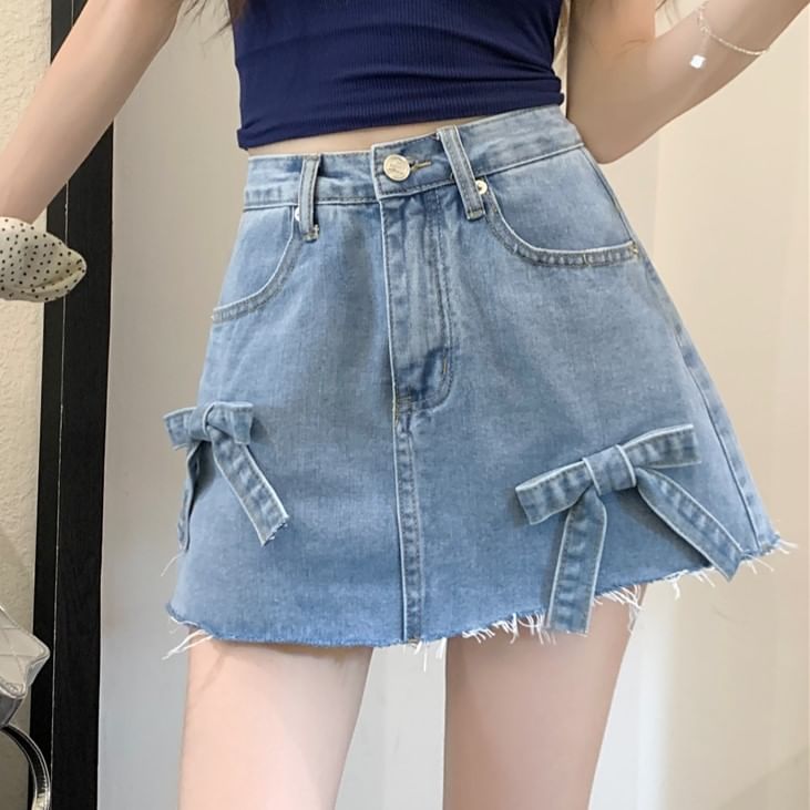 Bow Mini Washed Denim High Fray Waist Shorts A-Line