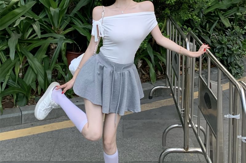 One Mini Plain / Shoulder Tie-Up Drawstring Top A-Line Skirt Waist Sleeveless