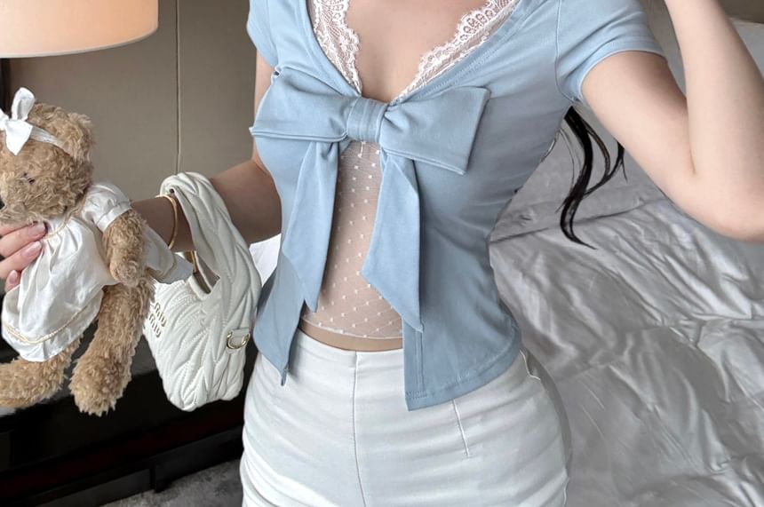 Short Panel Lace V-Neck Sleeve Top Bow