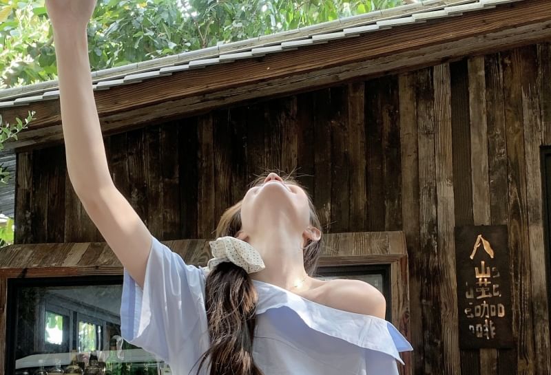 Set: + One Shoulder Sleeveless Plain Blouse Belt