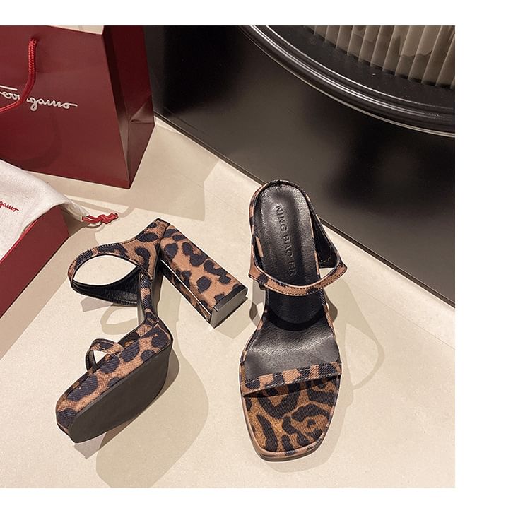 Chunky Sandals Heel Slide