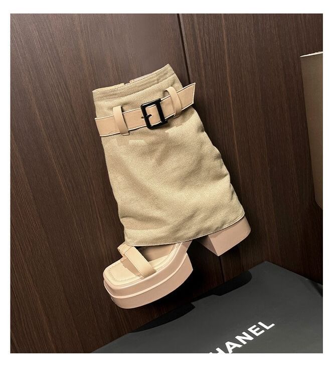 Buckled Chunky Heel Sandals + Slingback Warmers Platform Set: Leg