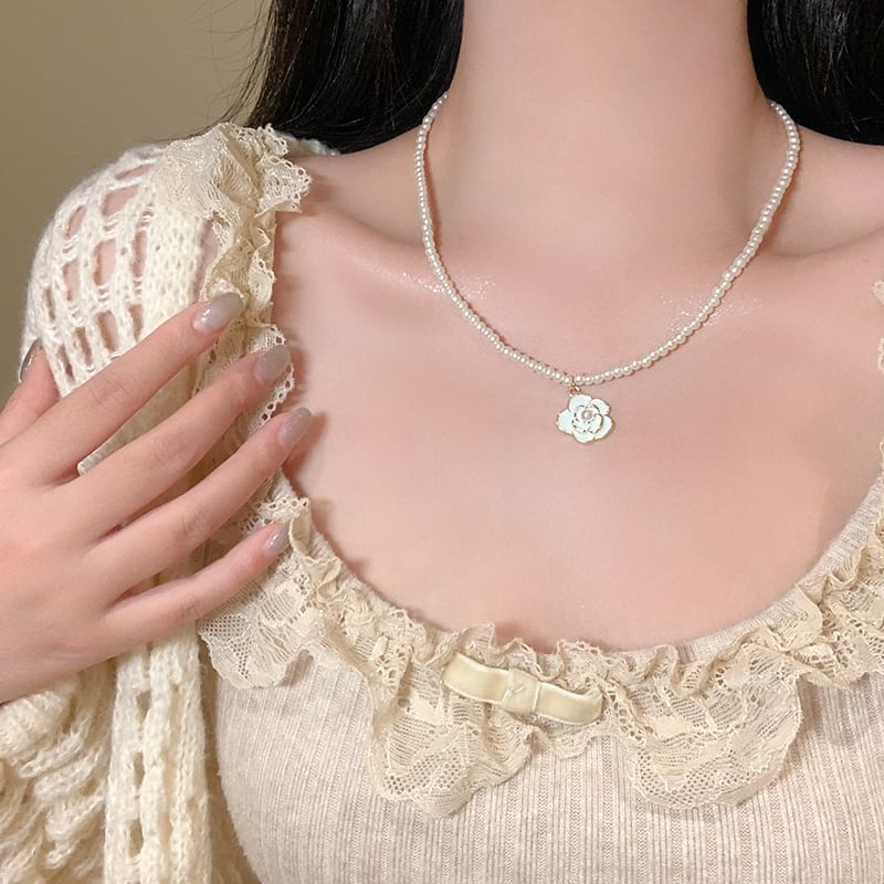 Pendant Necklace Flower