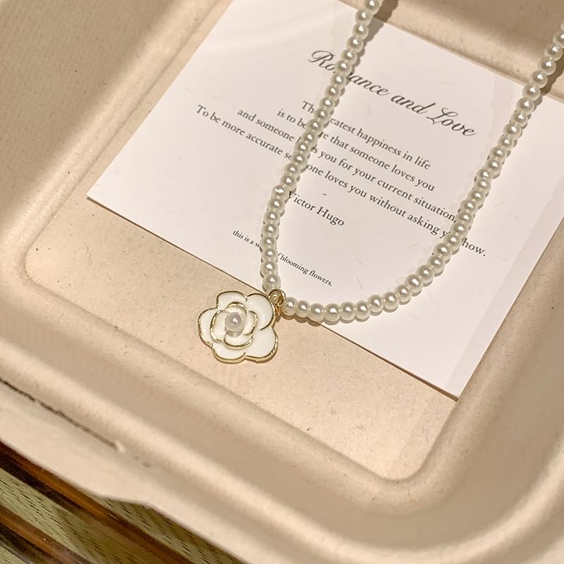 Pendant Necklace Flower