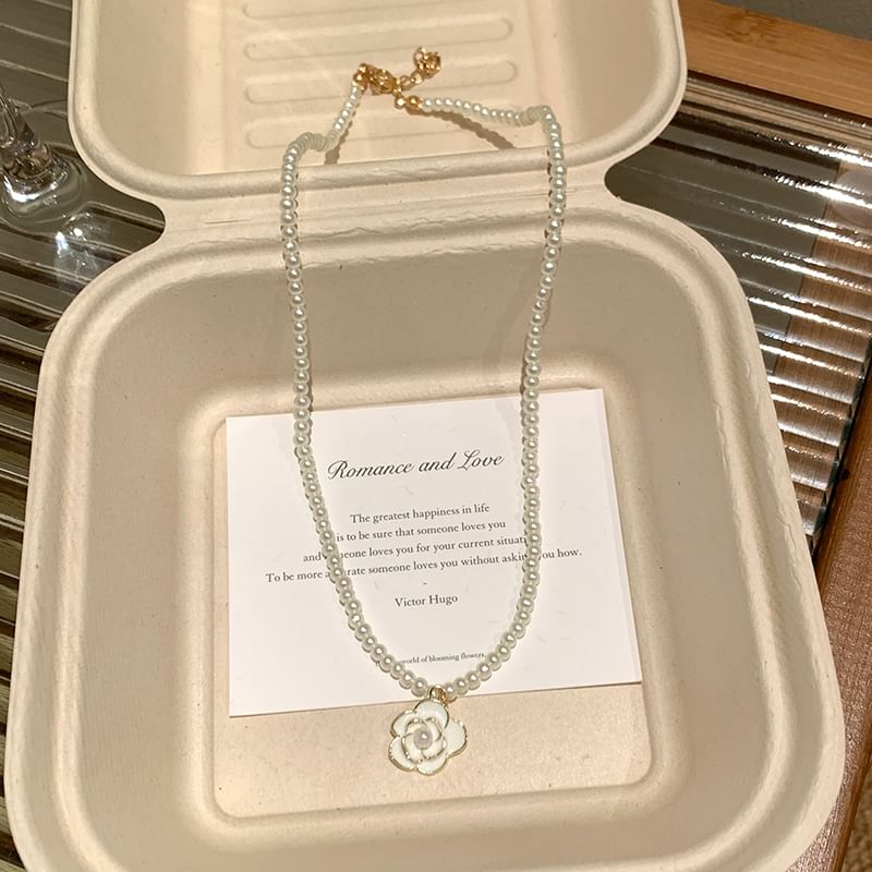 Pendant Necklace Flower