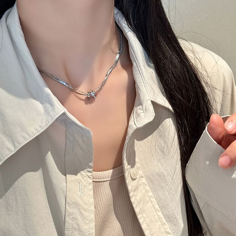 Necklace Pendant Chain Circle Snake