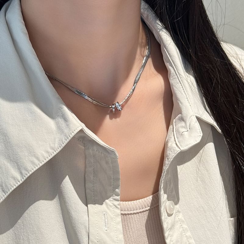 Necklace Pendant Chain Circle Snake