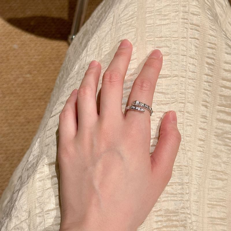 Rhinestone Open Snake Ring