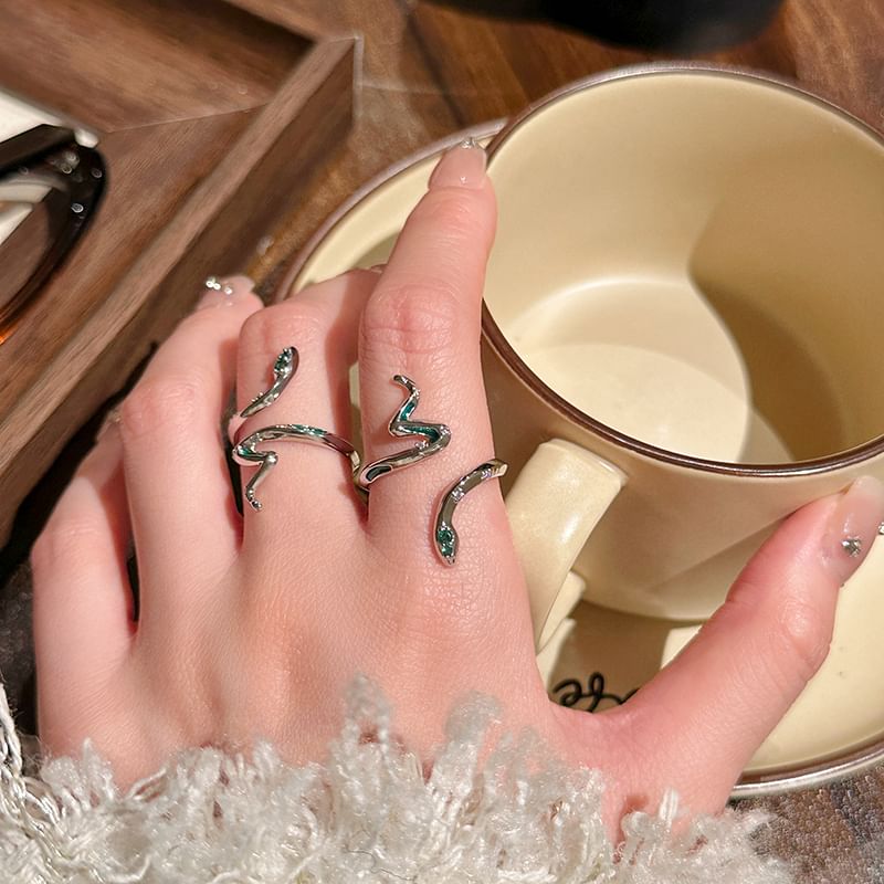 Ring Rhinestone Snake Open