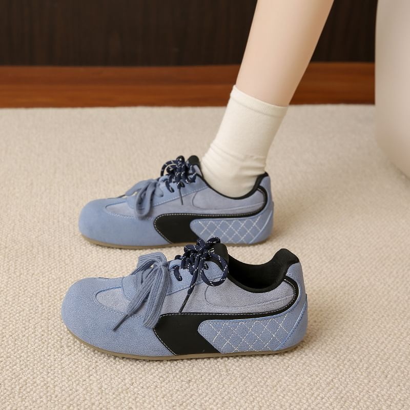Sneakers Quilted Panel