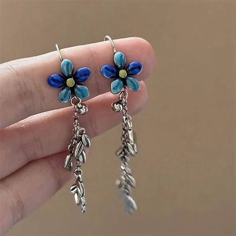Dangle Earring Floral Alloy