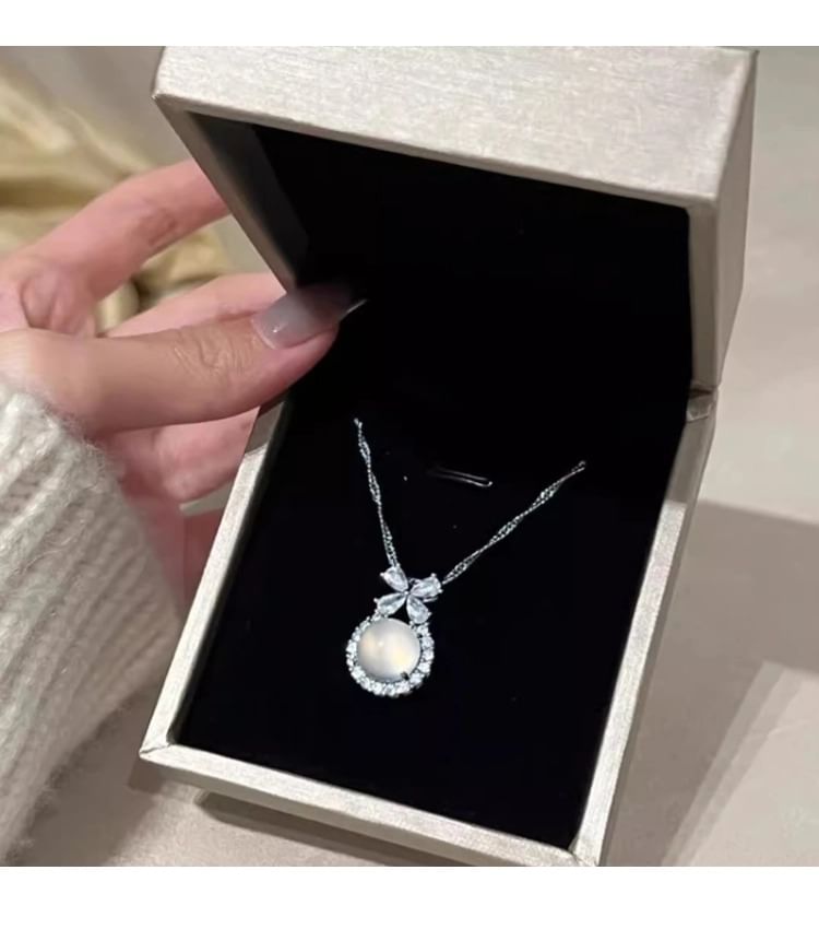 Cabochon Necklace Bow Rhinestone