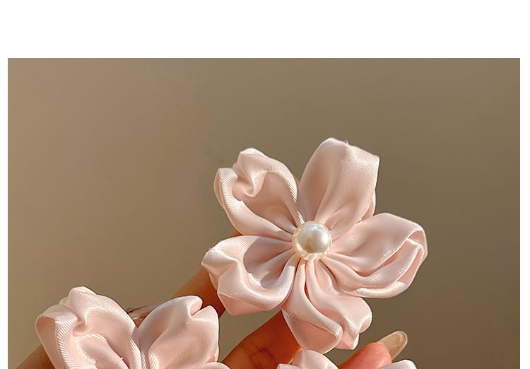 Faux Hair Flower Pearl Set Clip /