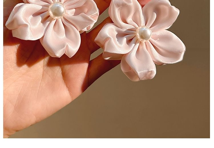 Faux Hair Flower Pearl Set Clip /