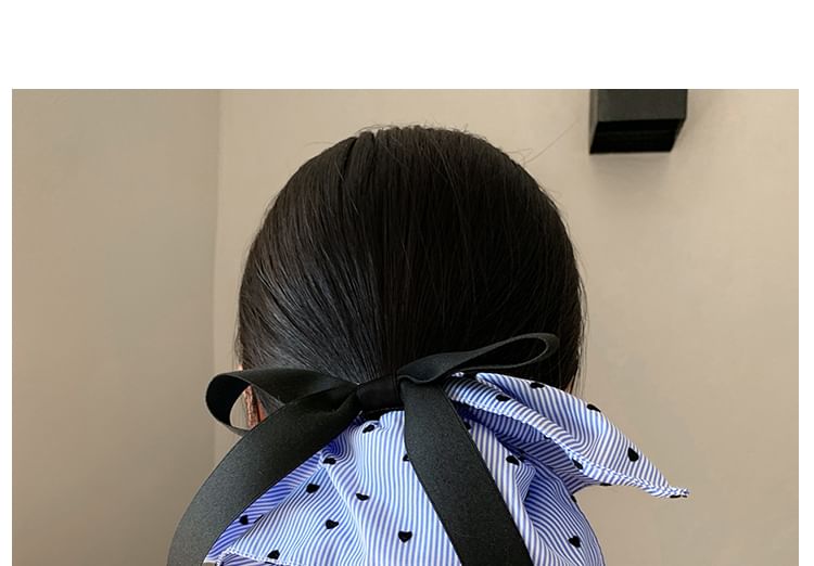 Bow Print Scrunchie Striped Heart