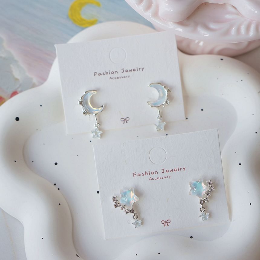 Drop Crescent Earring Star /