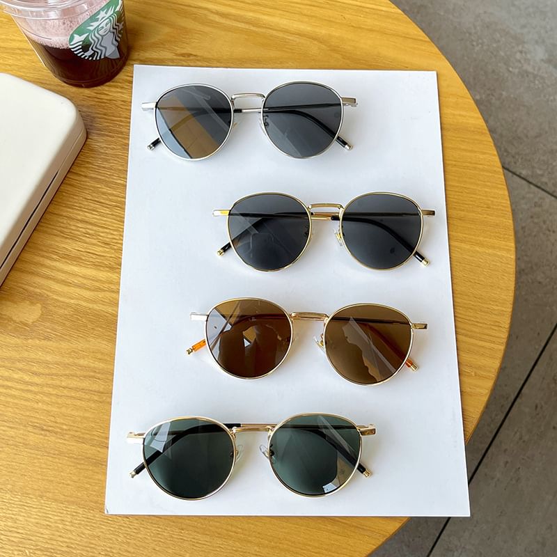 Round Frame Metal Sunglasses