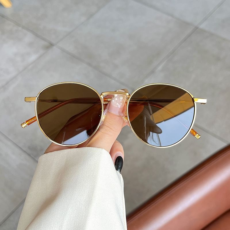 Round Frame Metal Sunglasses