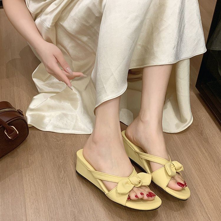 Heel Sandals Twisted Low