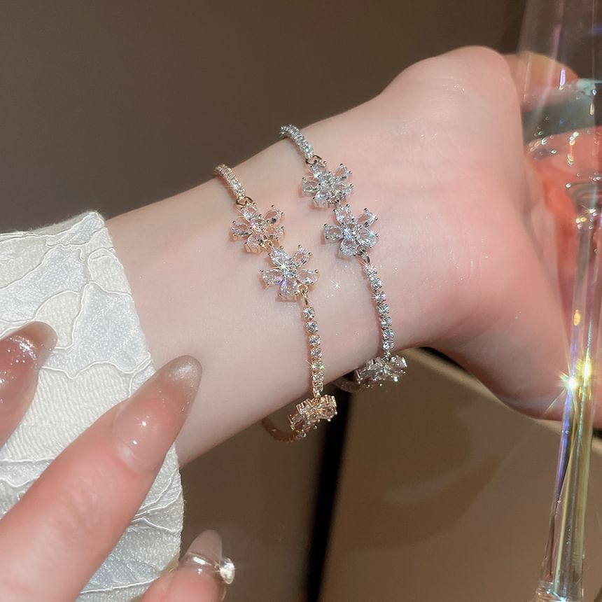 Tennis CZ Bracelet Flower