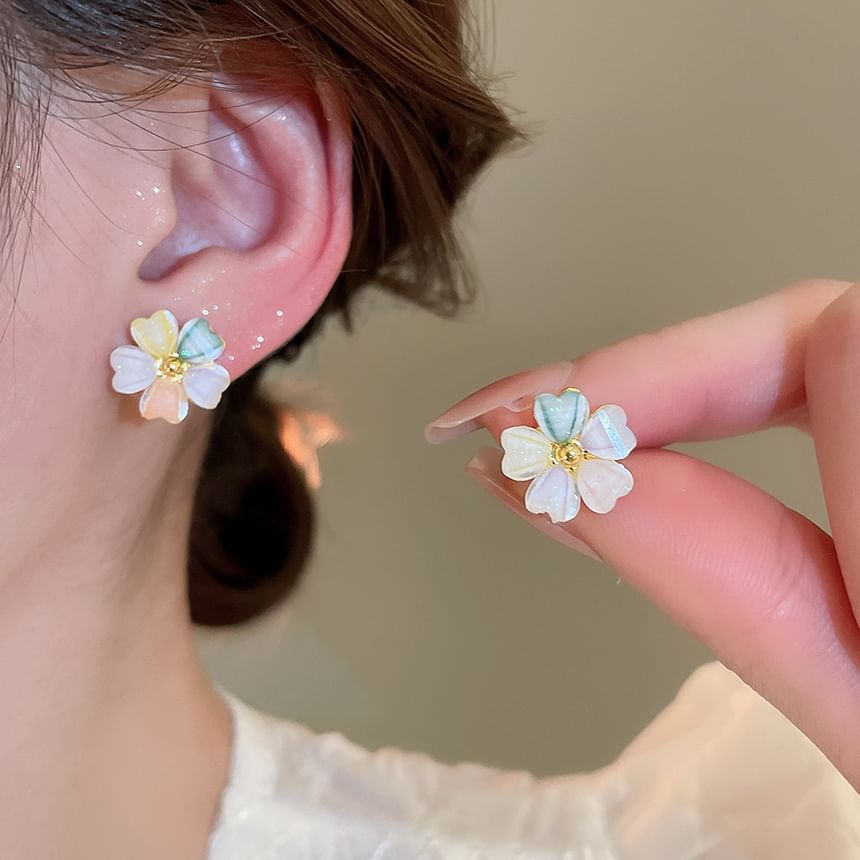 Earring Shell Stud Flower Pearl Faux