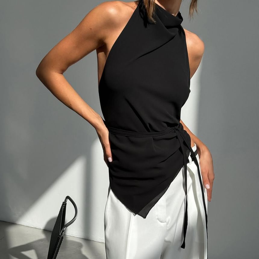 Mock Back Slim Neck Open Plain Asymmetrical Crop Fit Top Halter