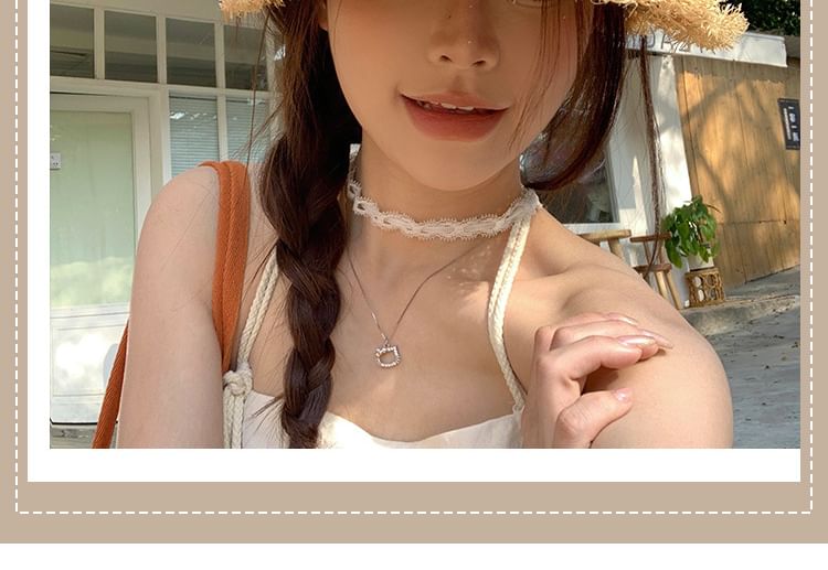 Sun Bow Fringed Straw Hat