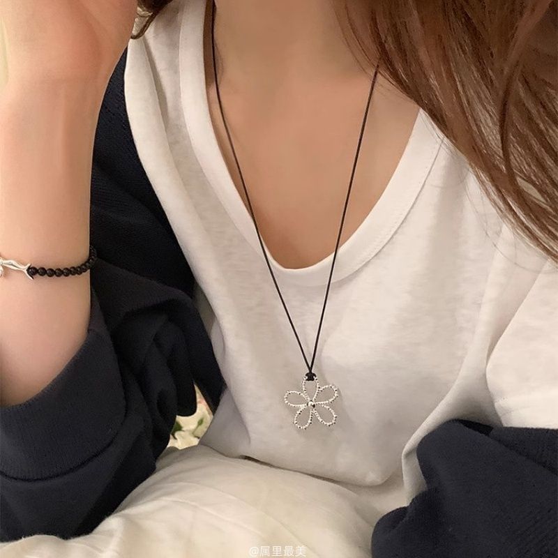Cord Necklace Pendant Flower