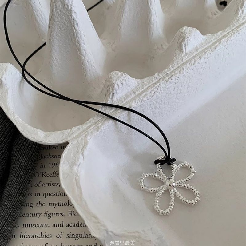 Cord Necklace Pendant Flower