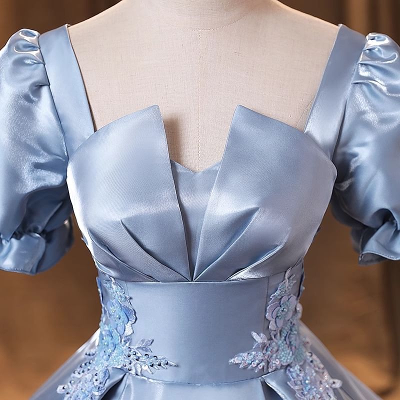 Short-Sleeve Square Neck Plain Embroidered Evening Ball Gown