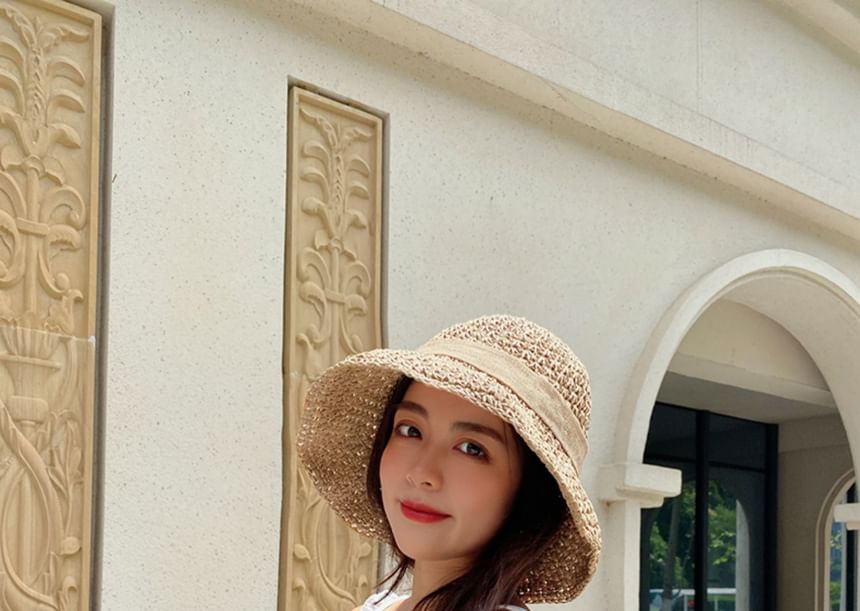 Straw Hat Bow Bucket