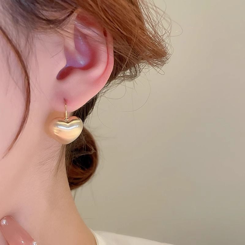 Drop Alloy Brushed Heart Earring