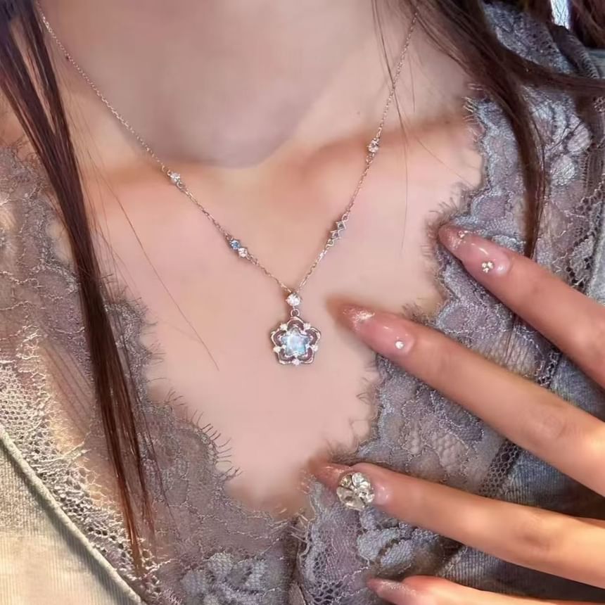 Star Alloy Necklace Pendant