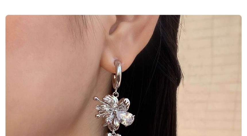 Alloy Earring Asymmetrical Floral Dangle