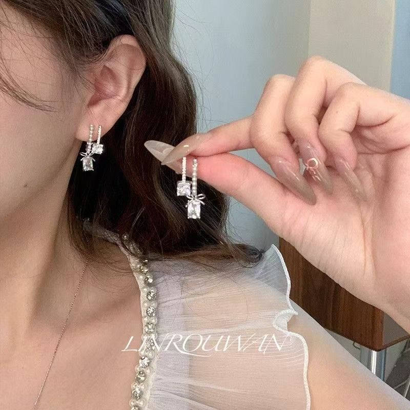 Drop Alloy Rhinestone Earring