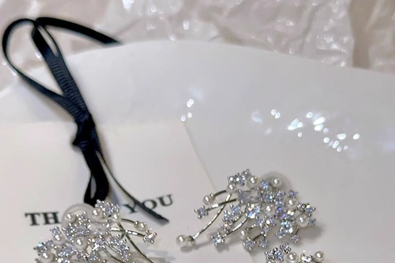 Rhinestone Pearl Faux Alloy Stud Firework Earring