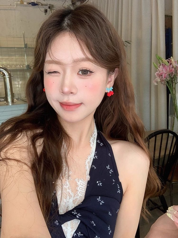 Stud Bead Earring Cherry