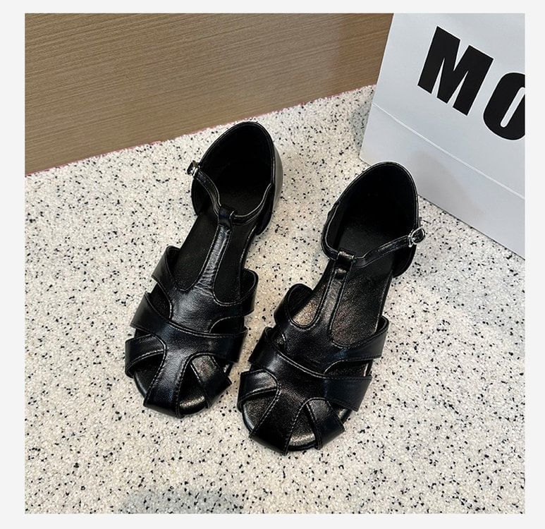 Low Sandals Cut Gladiator