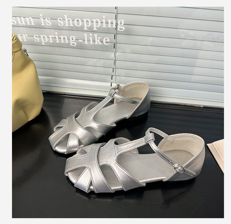 Low Sandals Cut Gladiator