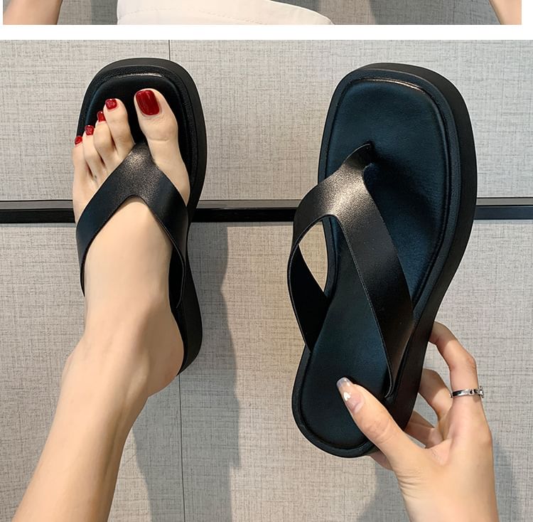 Faux Flip-Flops Platform Leather