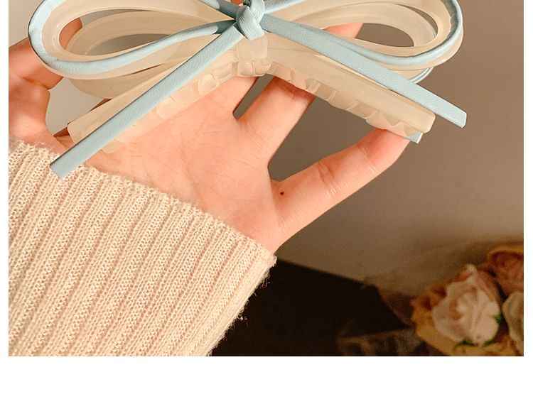 Claw Bow Hair Leather Faux