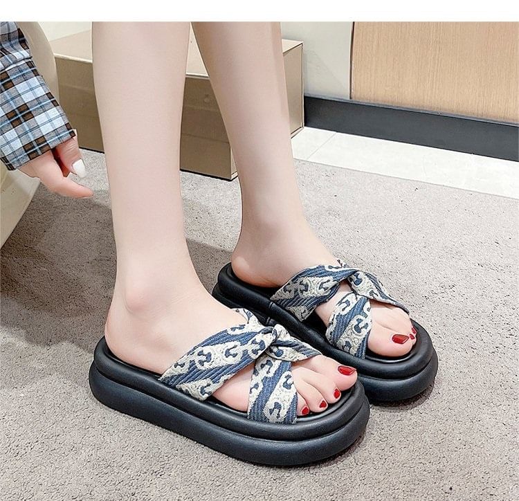 Cross Platform Criss Slide Knot Print Sandals
