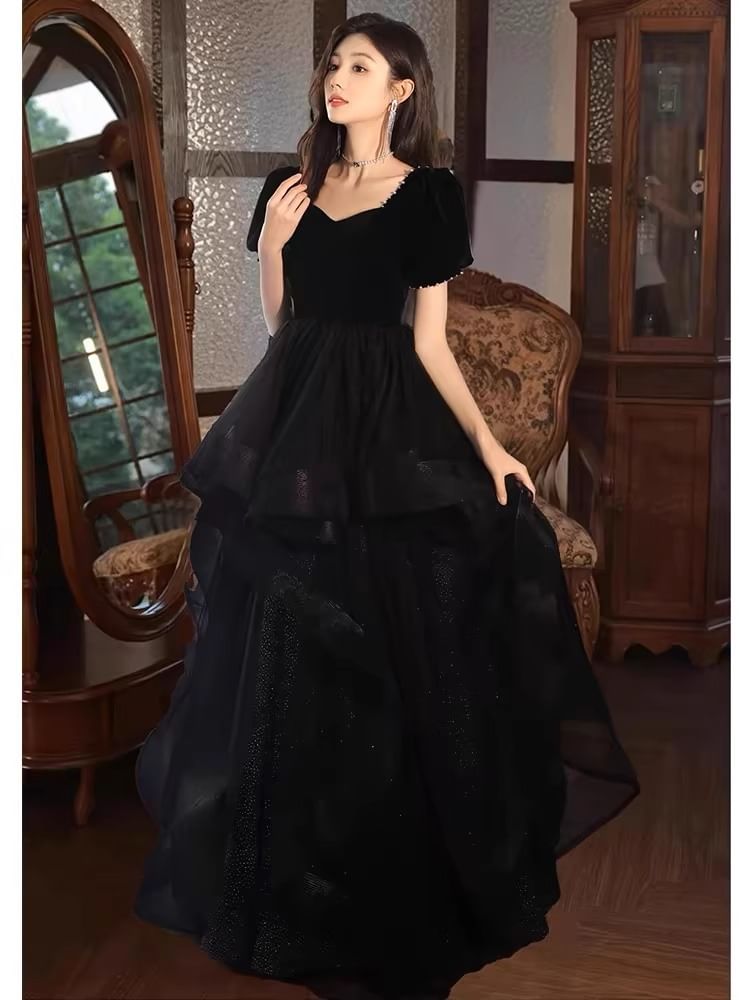 Short-Sleeve Plain Tiered Mesh Panel A-Line Evening Gown