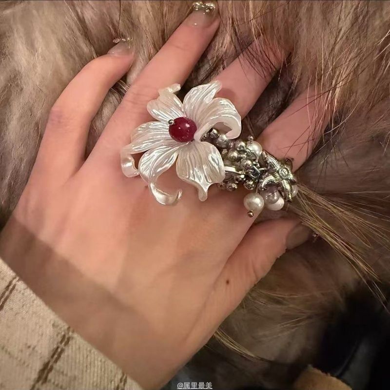 Pearl Faux Alloy Elastic Floral Ring