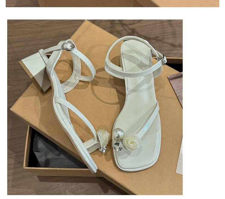 Block Faux Sandals Pearl Heel Flower