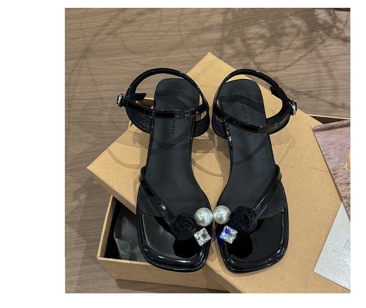 Block Faux Sandals Pearl Heel Flower