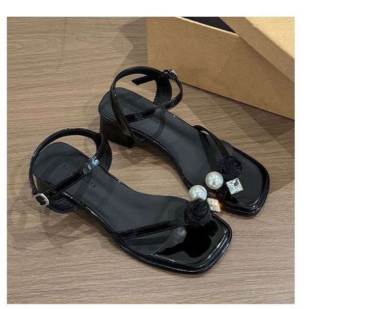 Block Faux Sandals Pearl Heel Flower
